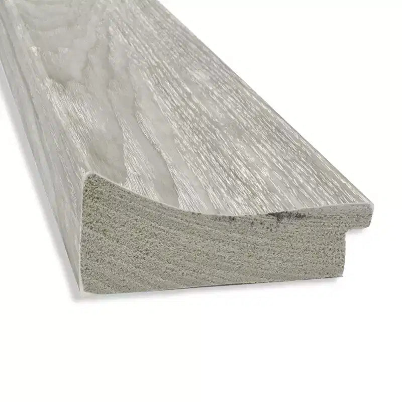 Specchio da parete rettangolare incorniciato Dove Graywash, 46" x 36"