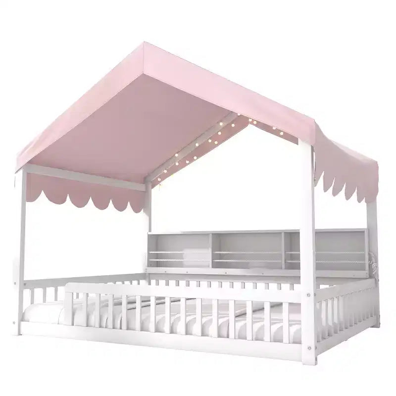 Beige Naturale / Rosa Bianco, Letto a Giorno a Pavimento a Forma di Casa con Recinzione e Ripiani, 1 Persona, Misura Matrimoniale
