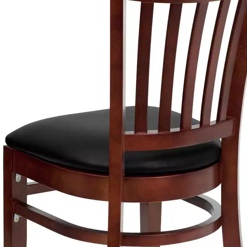 Sedia con schienale a doghe verticali, struttura in legno, seduta in vinile/legno, 1 posto
